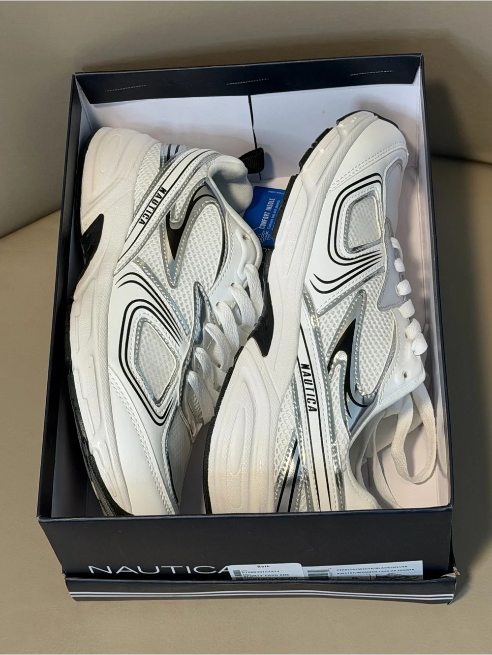 New in Box! Nautica Perelto White, Black & Silver Lace Up Jogger Sneakers Size 8